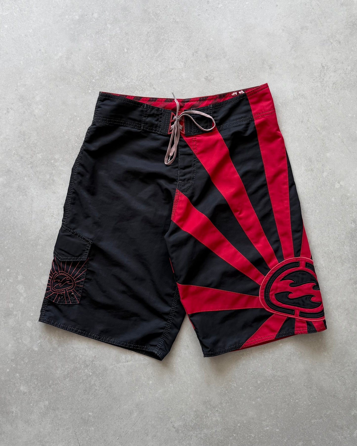 Vintage Billabong Andy Irons Rising Sun Boardshorts (31)