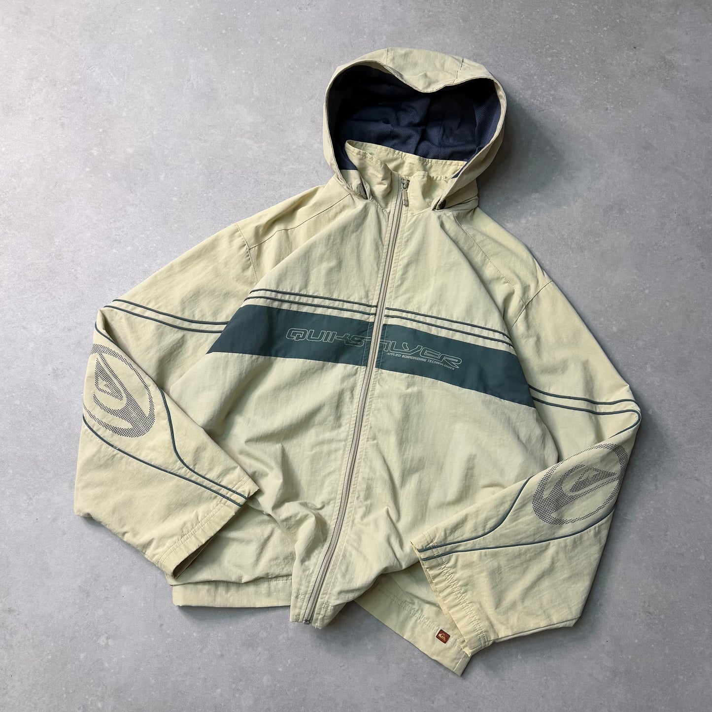 00’s Quiksilver Windbreaker (M)
