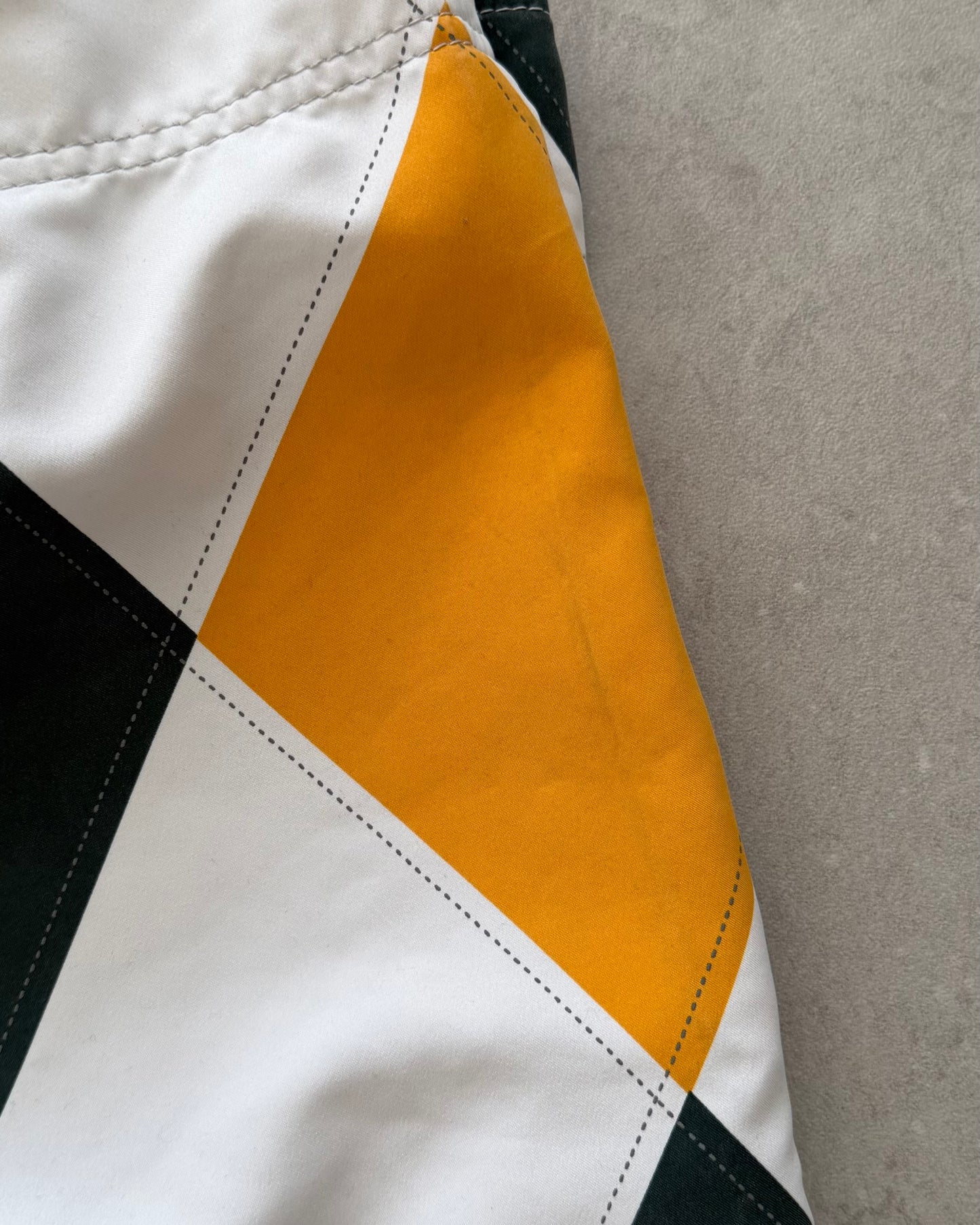 Vintage Billabong Andy Irons Argyle Boardshorts (31)