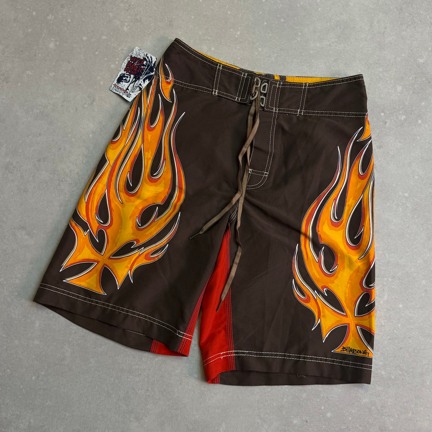 BNWT Billabong Flame Shorts (28)