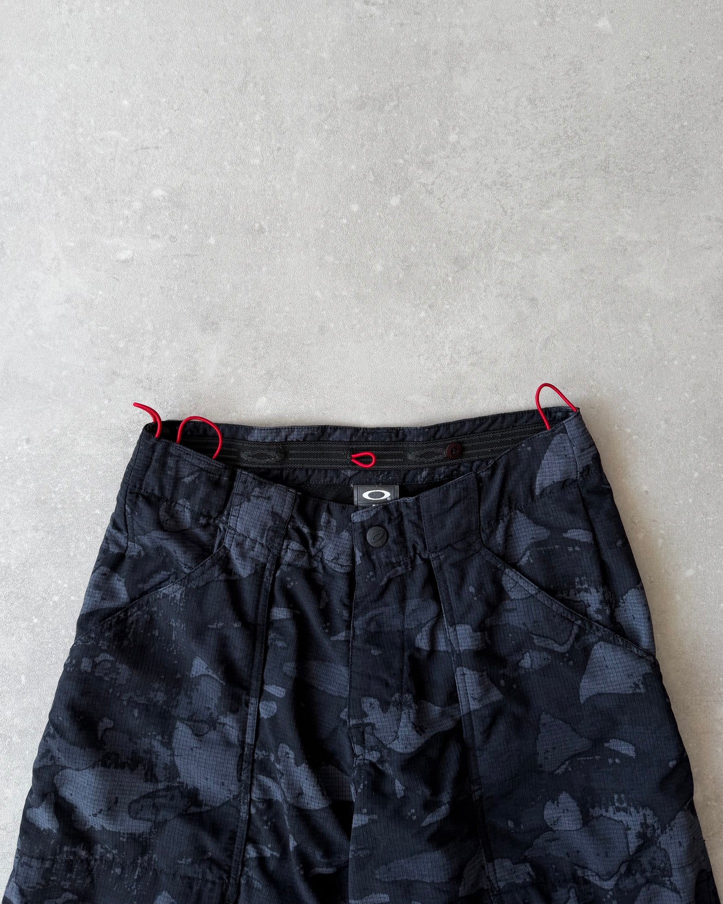 Vintage Oakley Shorts (30)