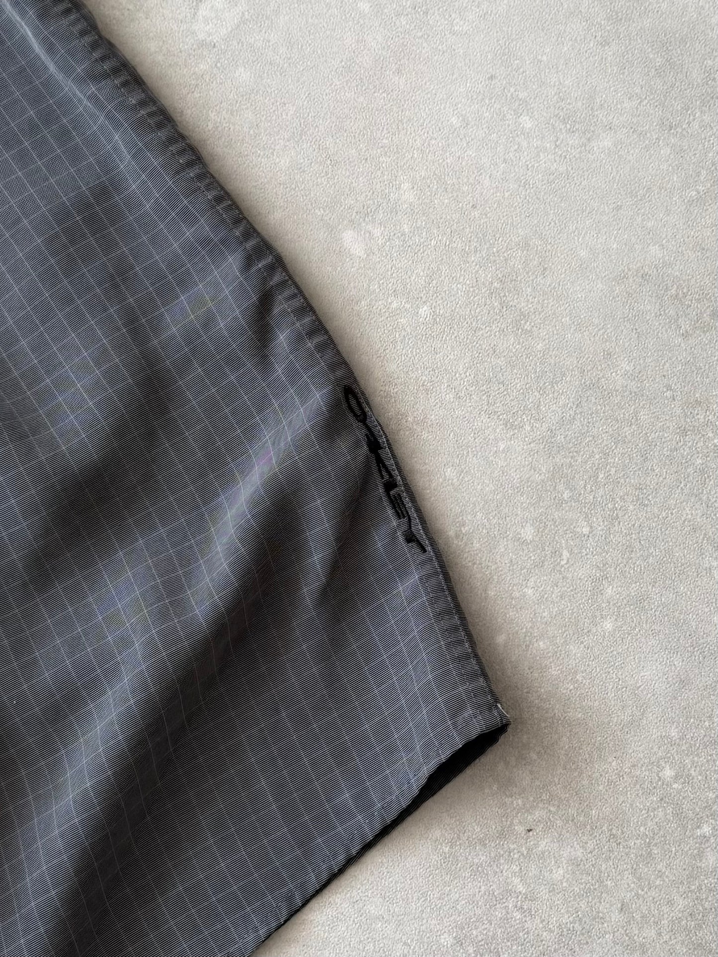 Vintage Oakley Shirt (L)