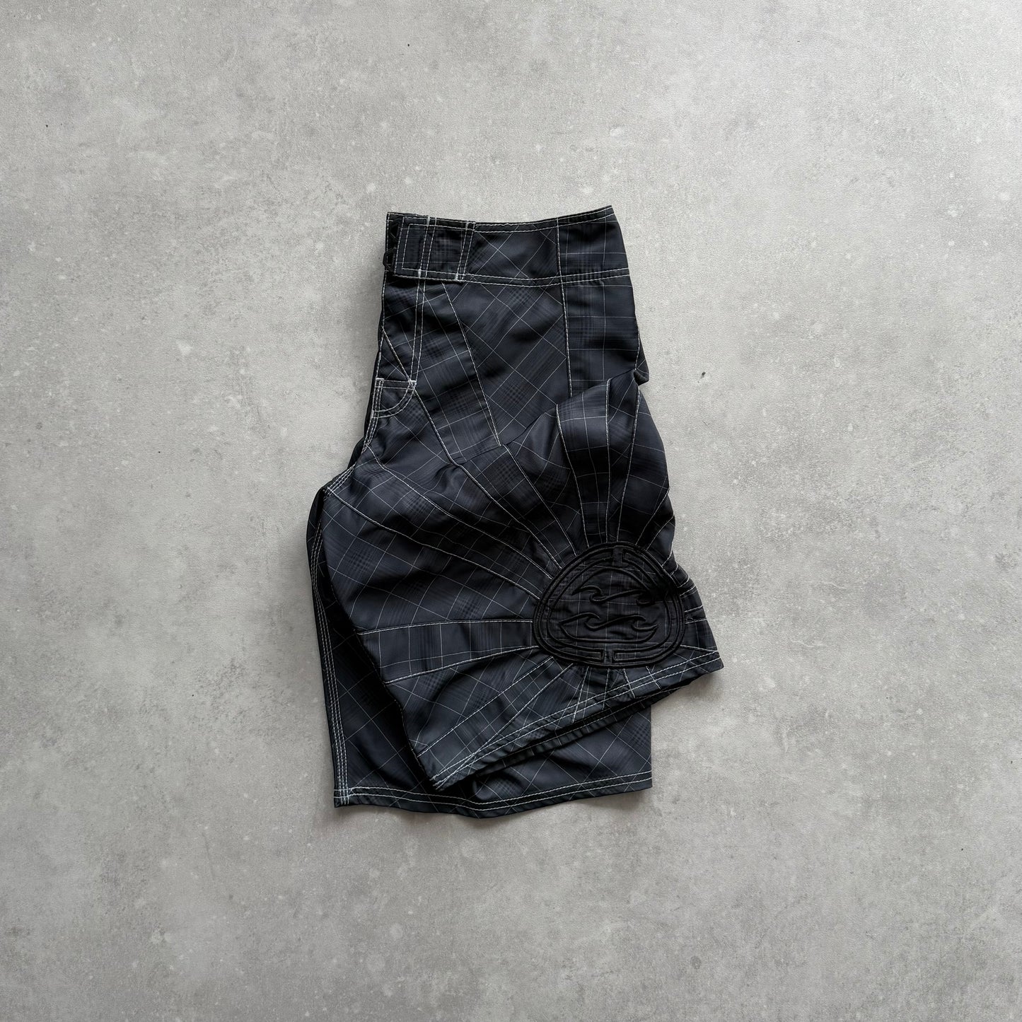 Vintage Billabong Andy Irons Rising Sun Boardshorts (34)