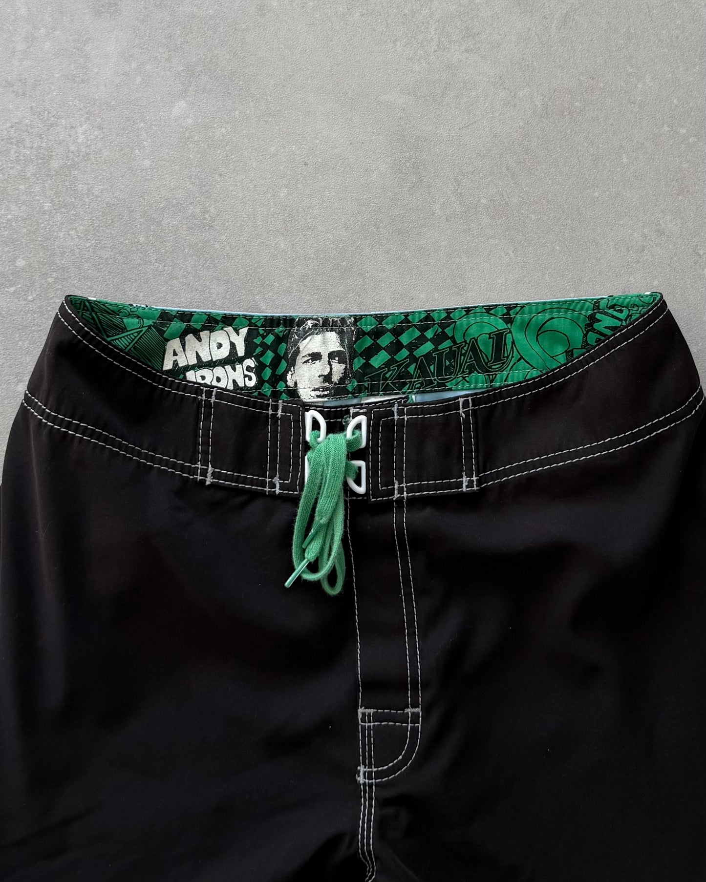 Vintage Billabong Andy Irons Kauai Boardshorts (32)