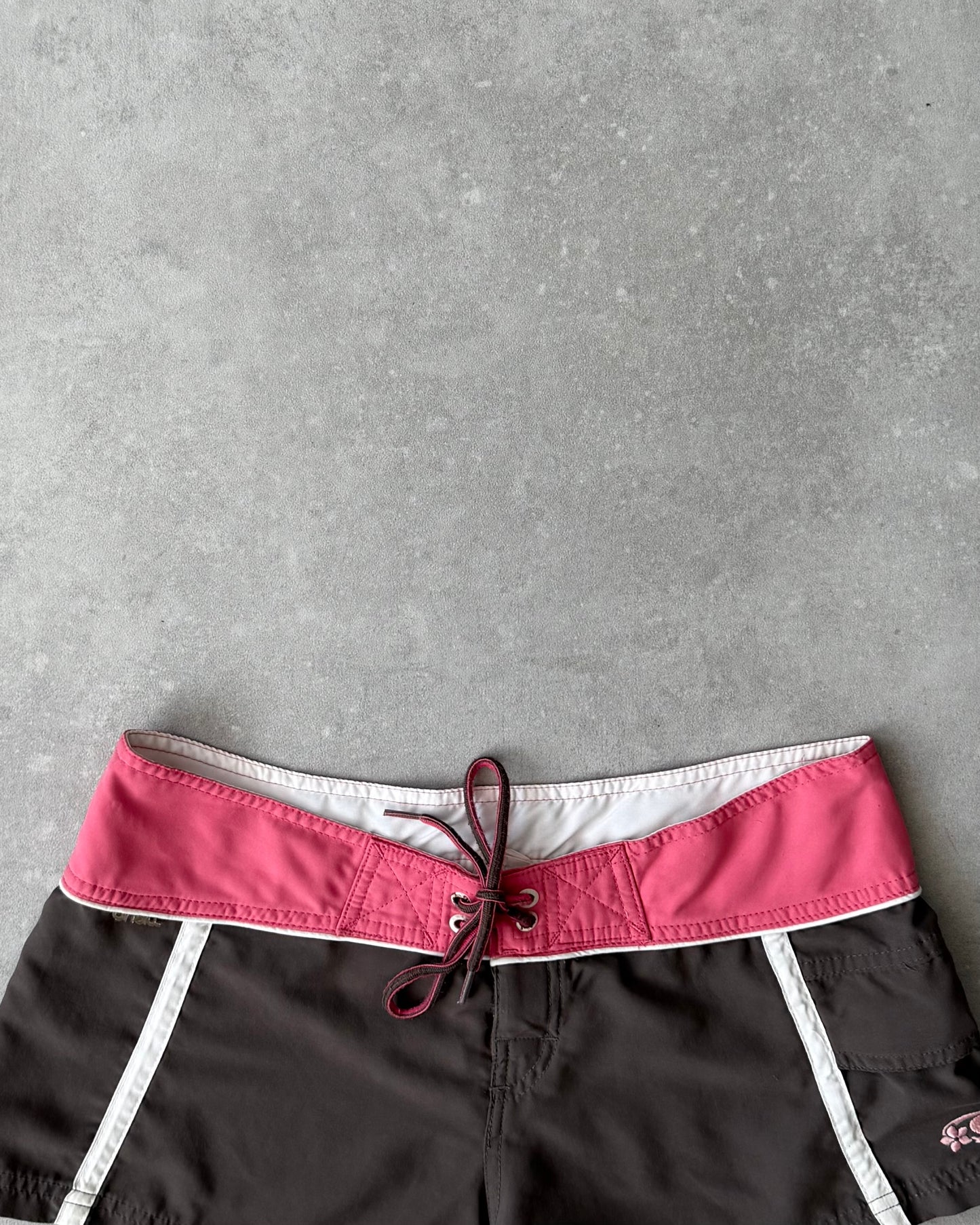 Vintage O’Neill Women’s Boardshorts (30)