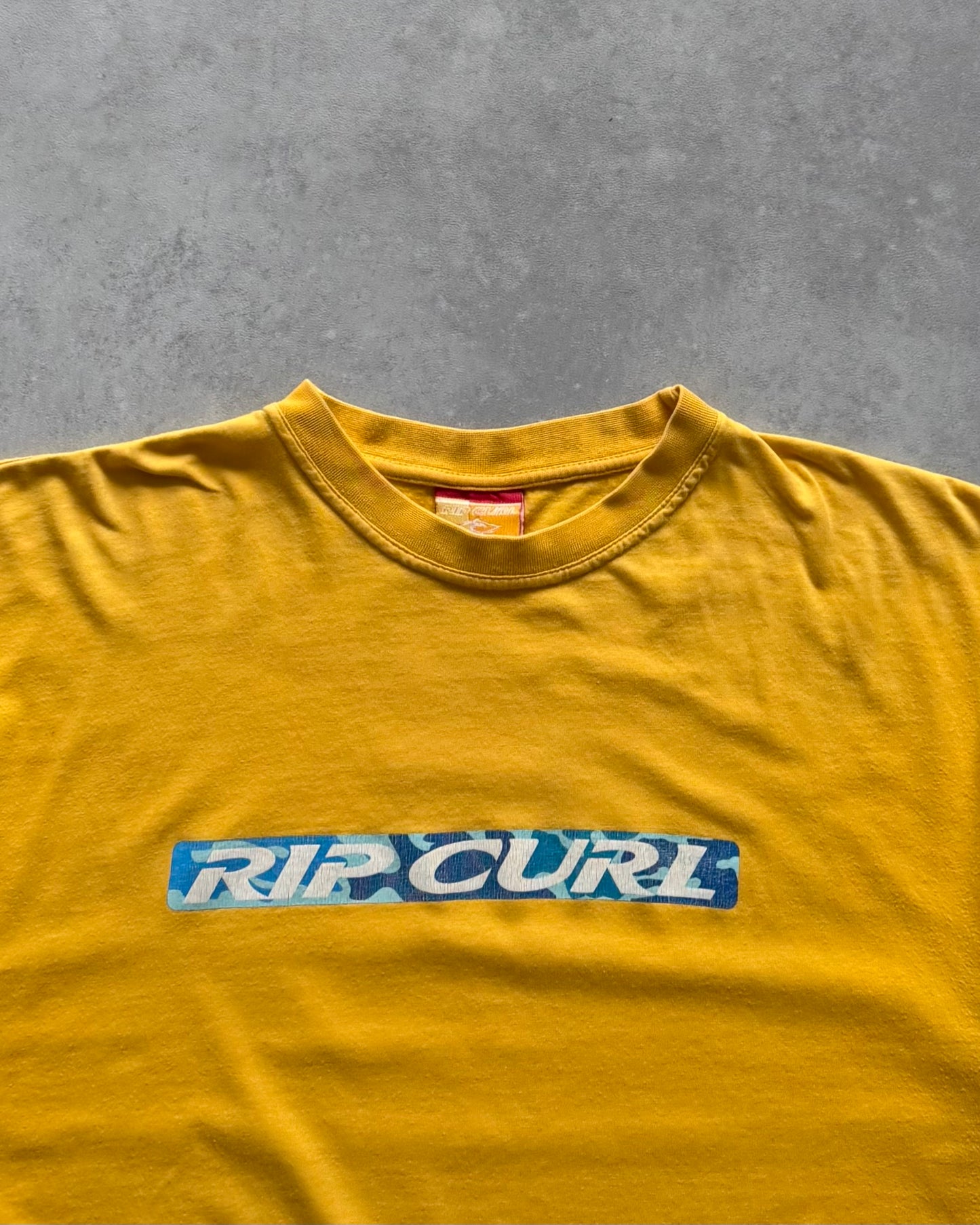 Vintage Rip Curl T-shirt (XL)