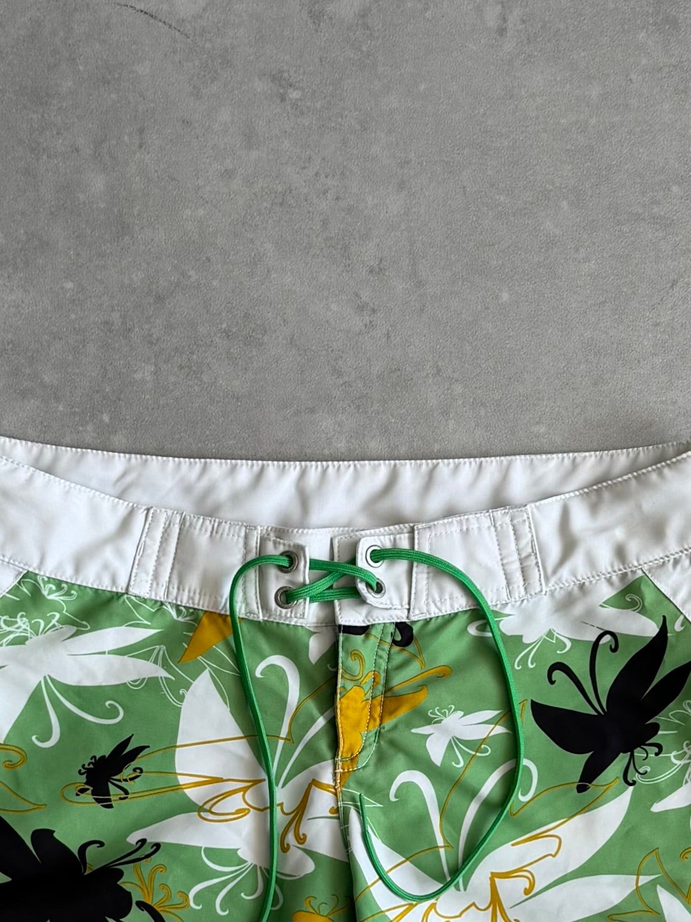 Vintage Oakley Women’s BoardShorts (33)