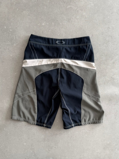 Vintage Oakley Boardshorts (32)