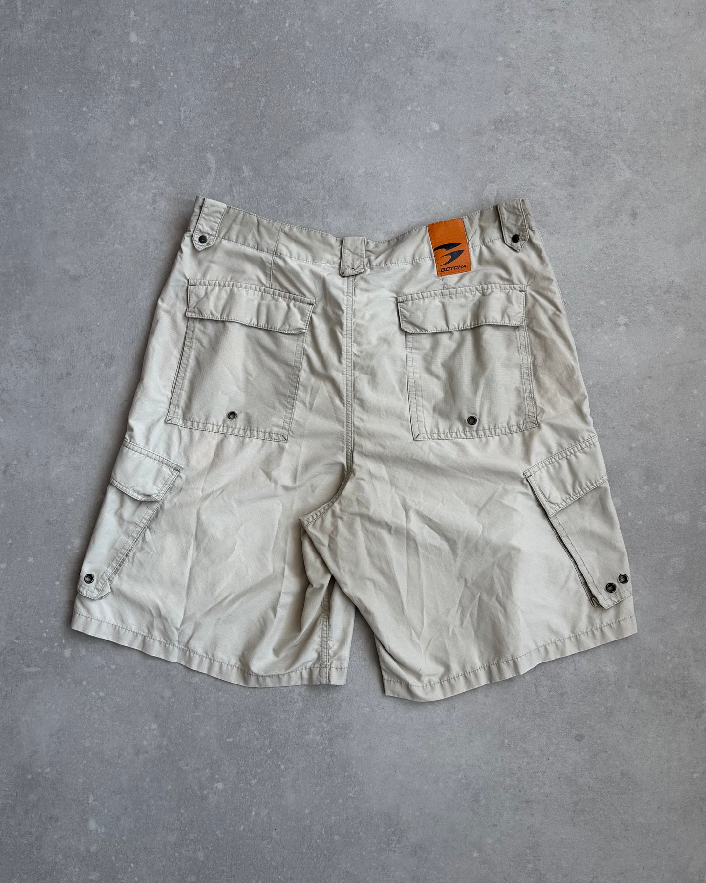 Vintage Gotcha Cargo Shorts (34)