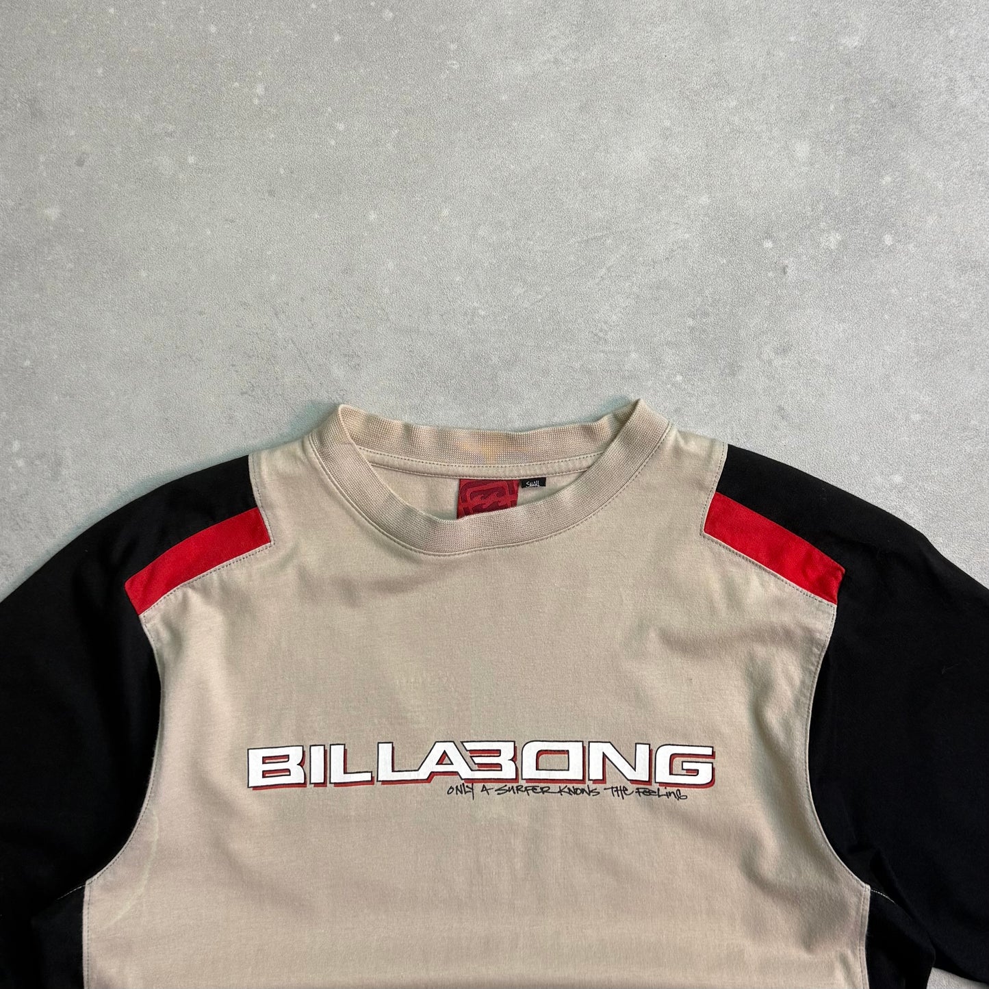 00’s Billabong T-shirt (S)
