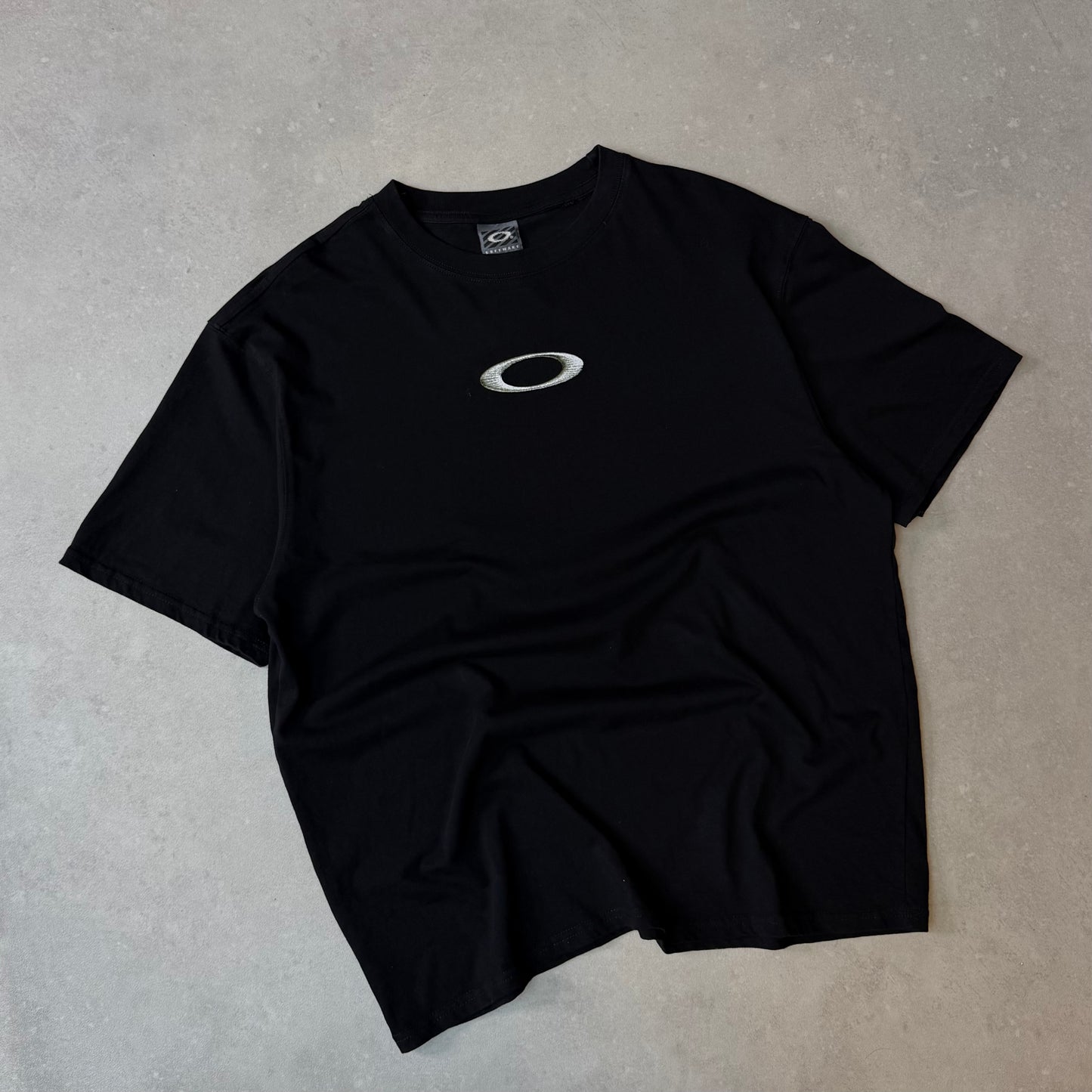 00's Oakley T-shirt (XL)
