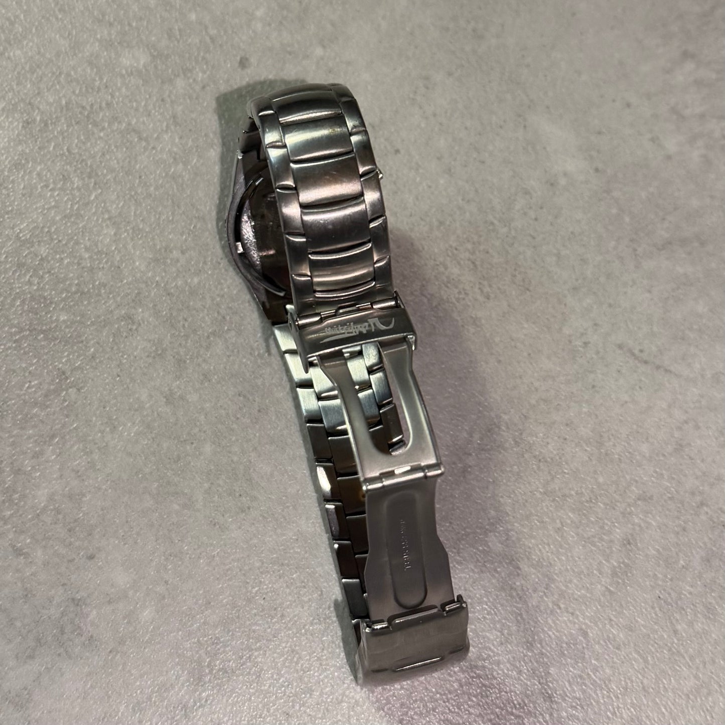 00’s Quiksilver Red Face Watch