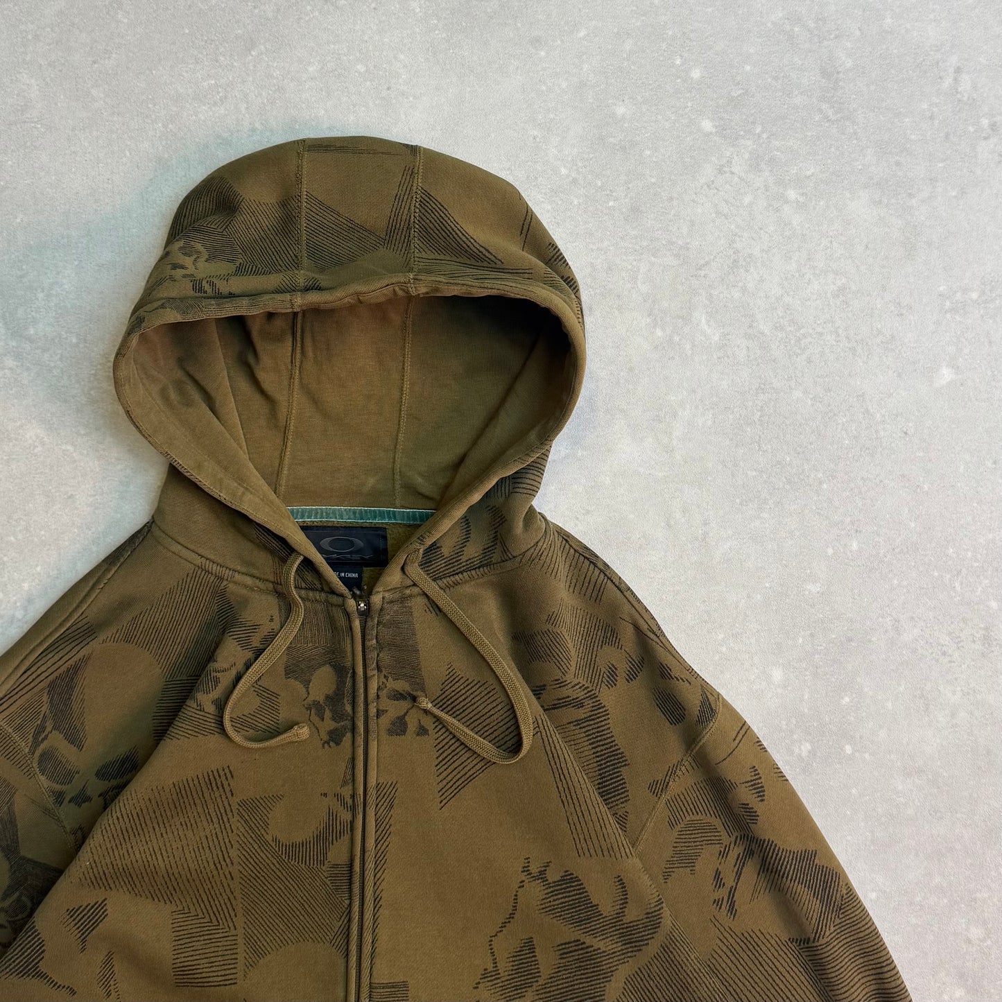 00’s Oakley Skull Hoodie (L)