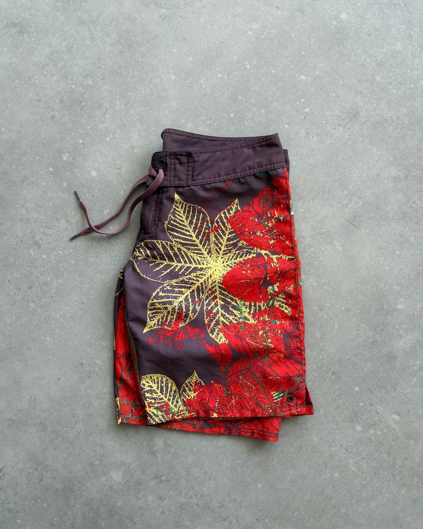 Vintage Oakley Women’s Boardshorts (33)