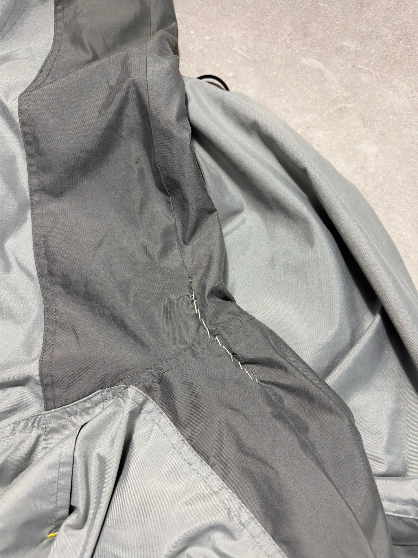 00’s Quiksilver Windbreaker (L)