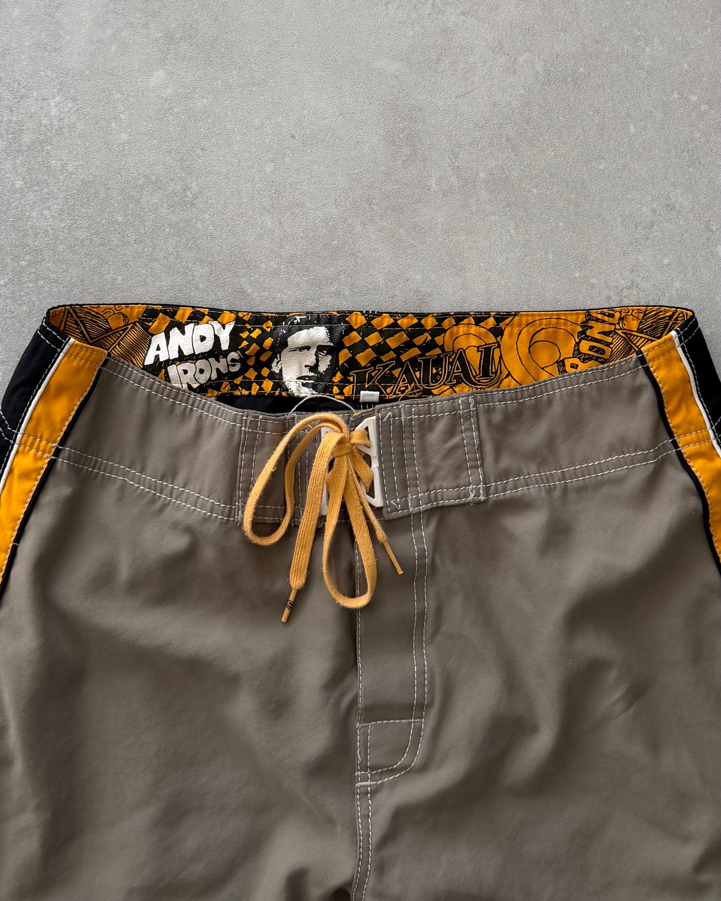 Vintage Billabong Andy Irons Kauai Boardshorts (34)