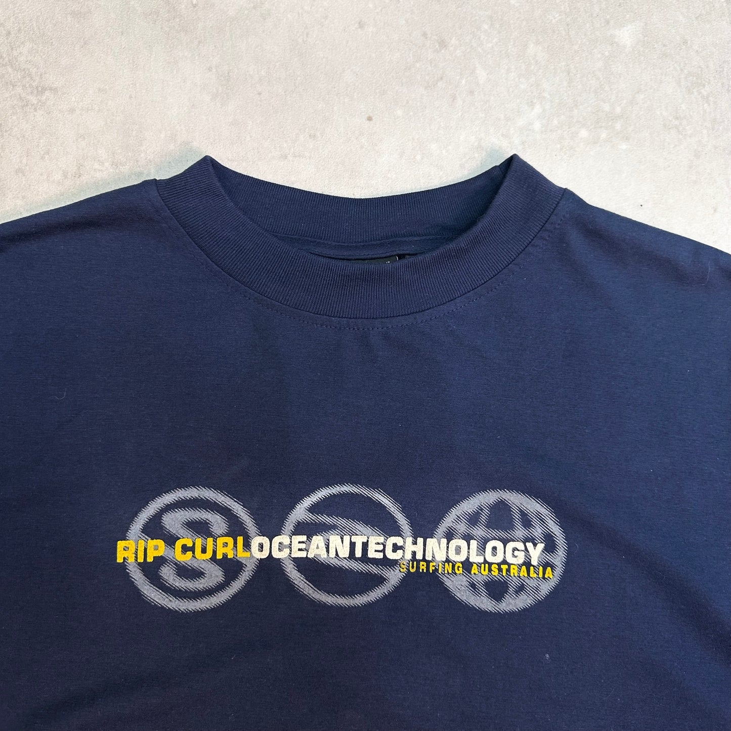 BNWT Rip Curl T-shirt (XL)
