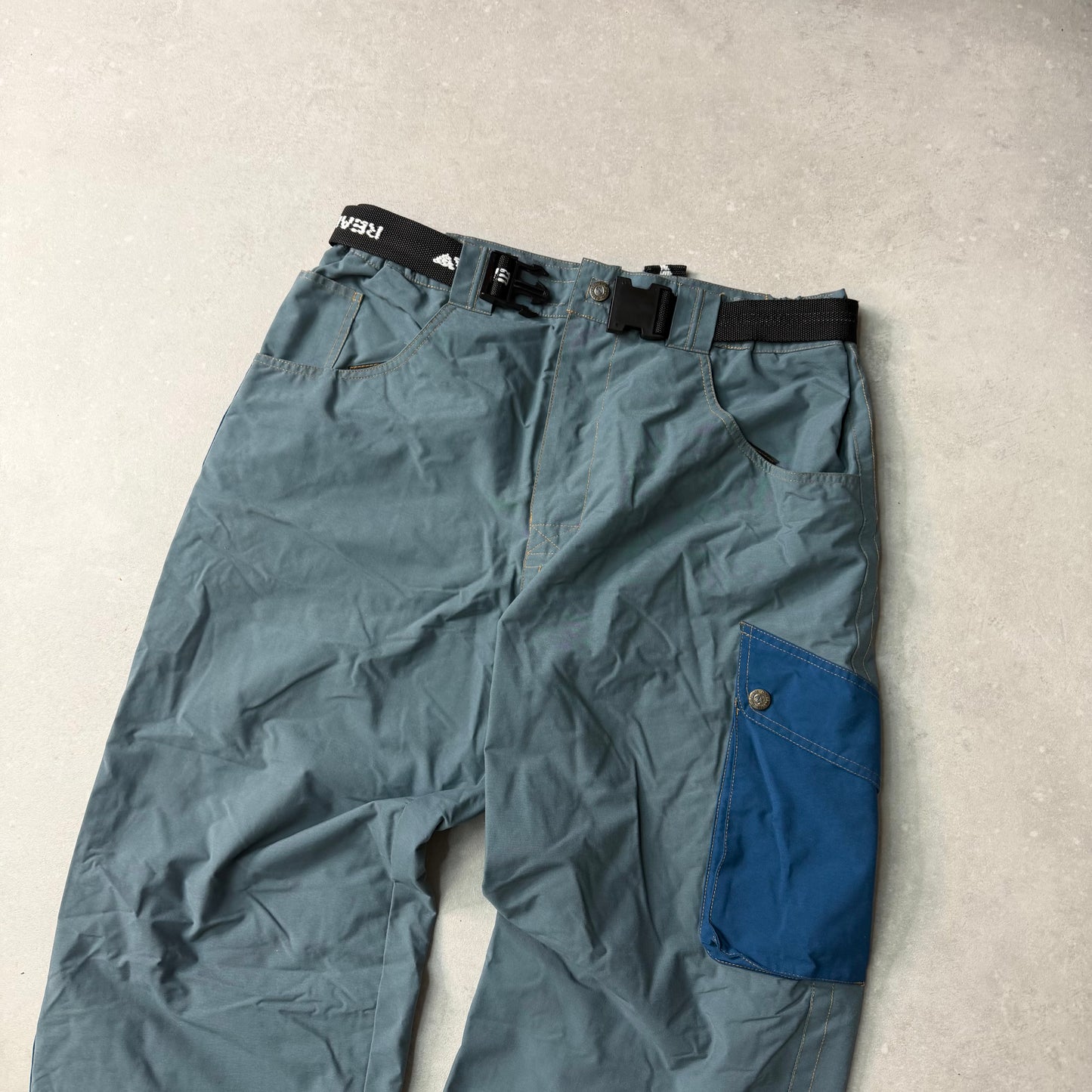 90’s Rip Curl Snow Trousers (32)