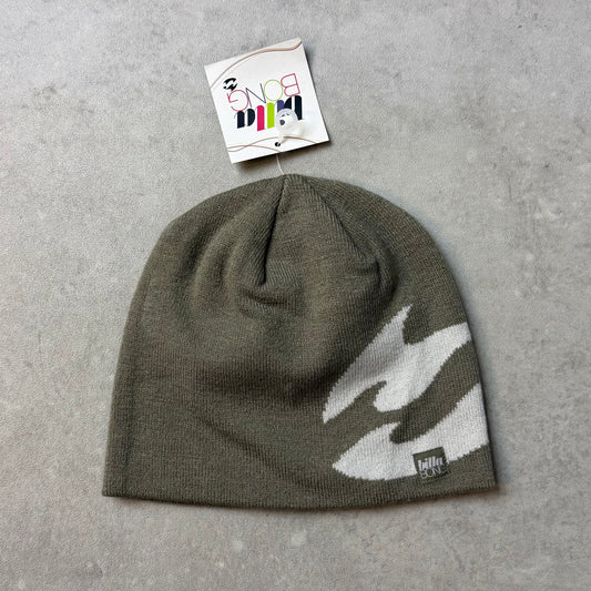 BNWT 00’s Billabong Beanie