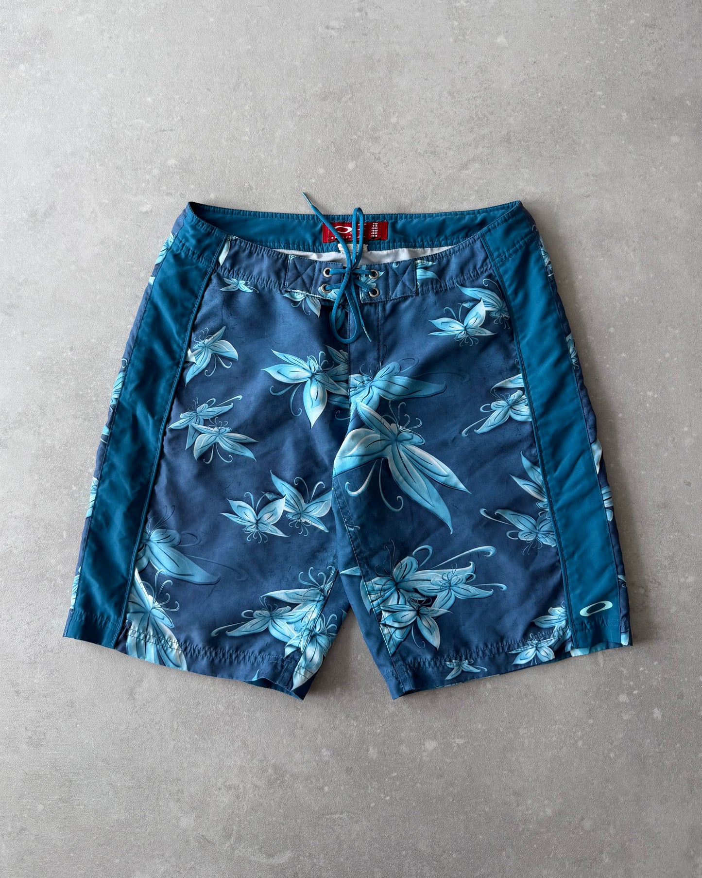 Vintage Oakley Boardshorts (32)