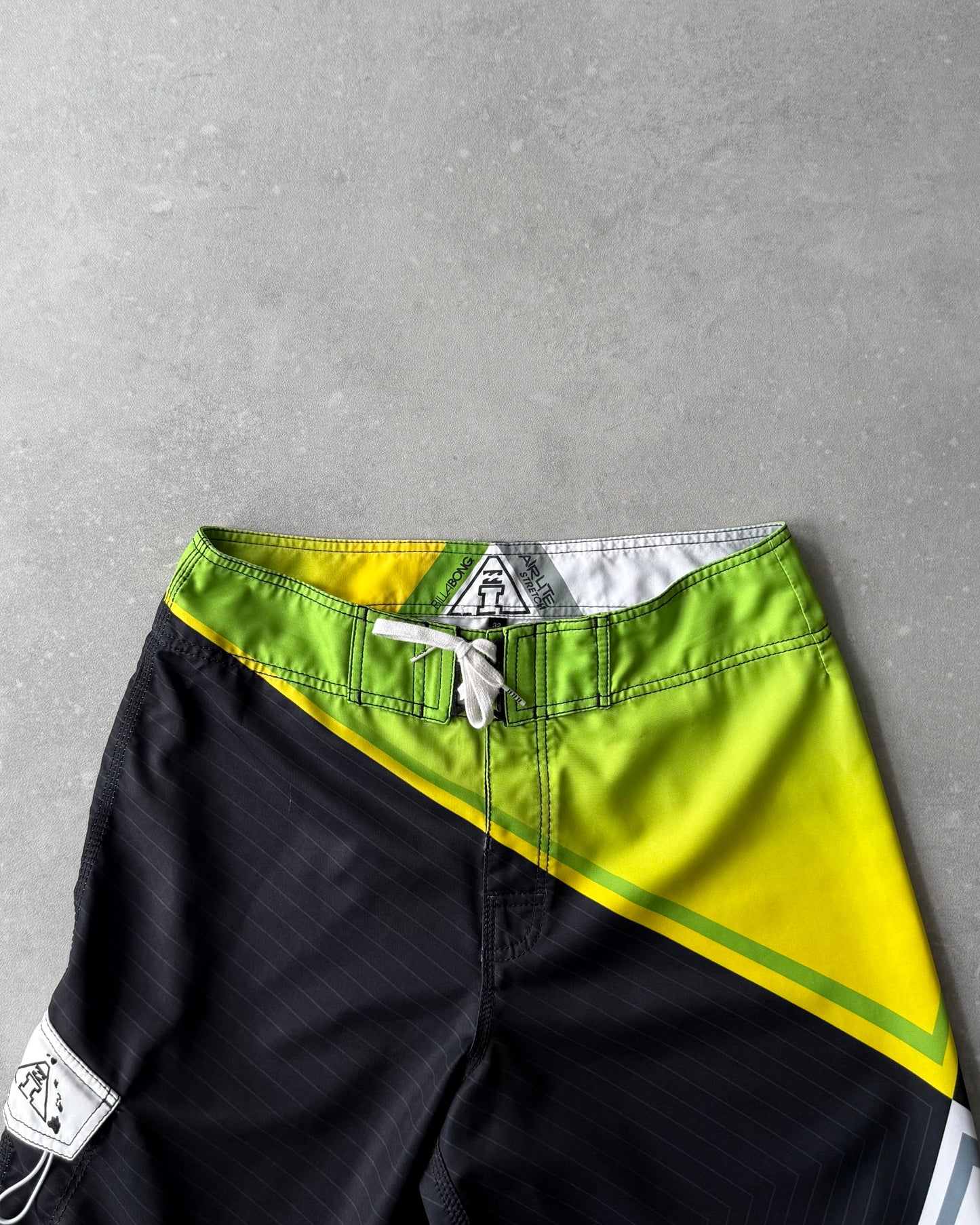 Vintage Billabong Andy Irons Airlite Boardshorts (32)