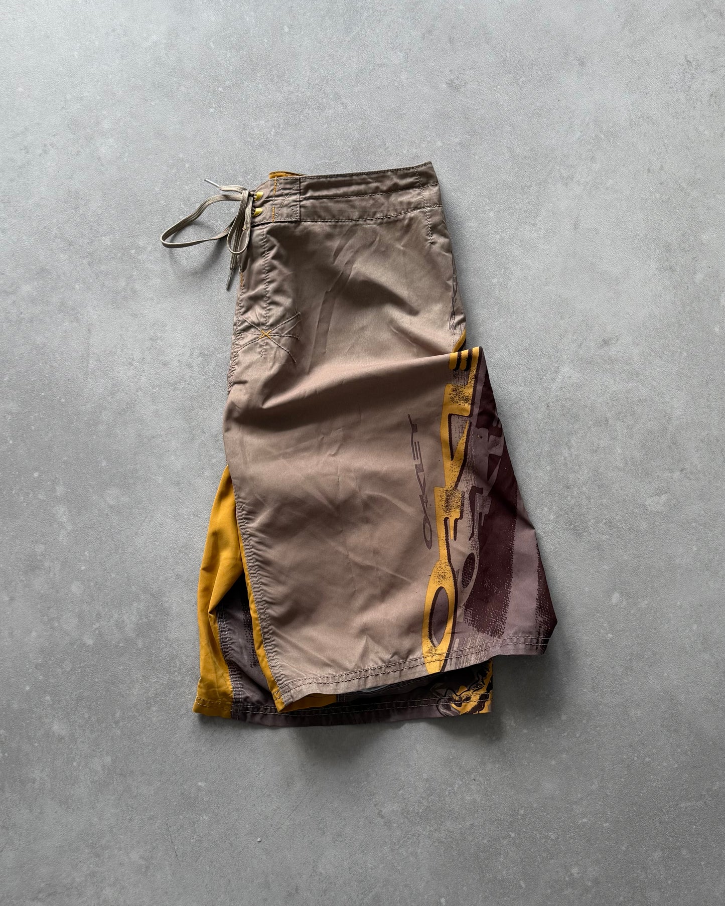 Vintage Oakley Boardshorts (33)