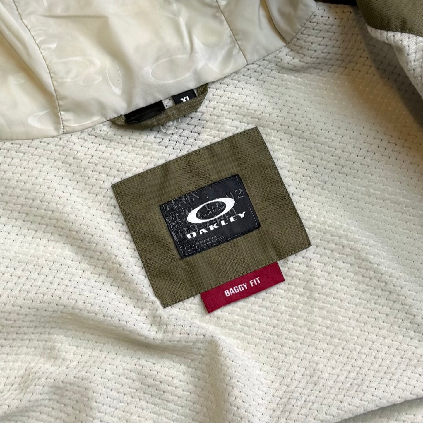 00's Oakley Ski Jacket (XL)