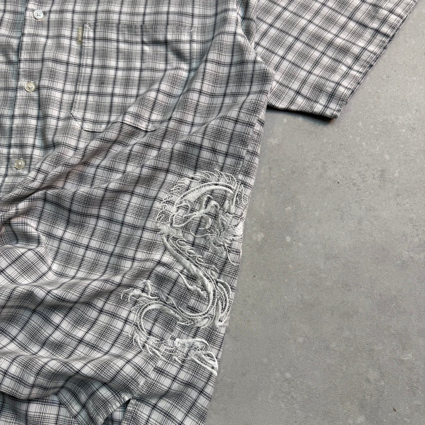 00’s Quiksilver Dragon Shirt (L)