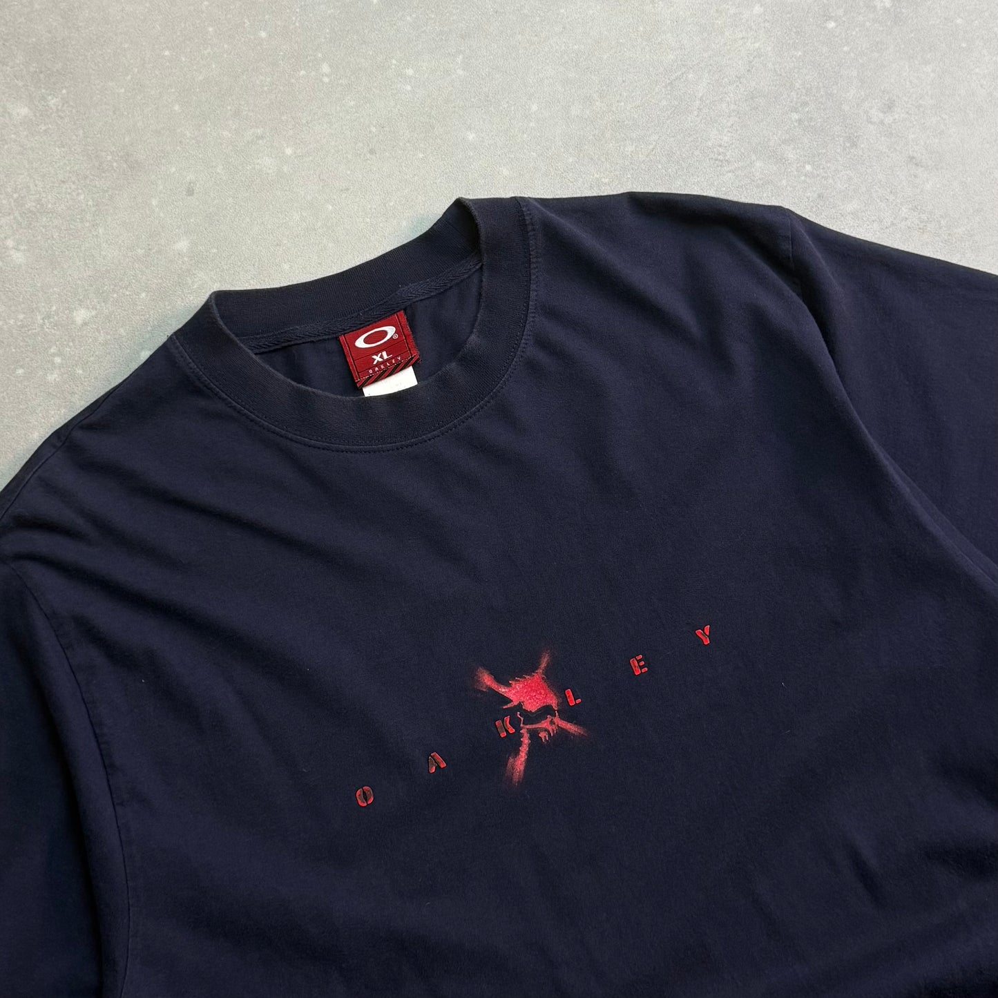 00’s Oakley T-shirt (XL)