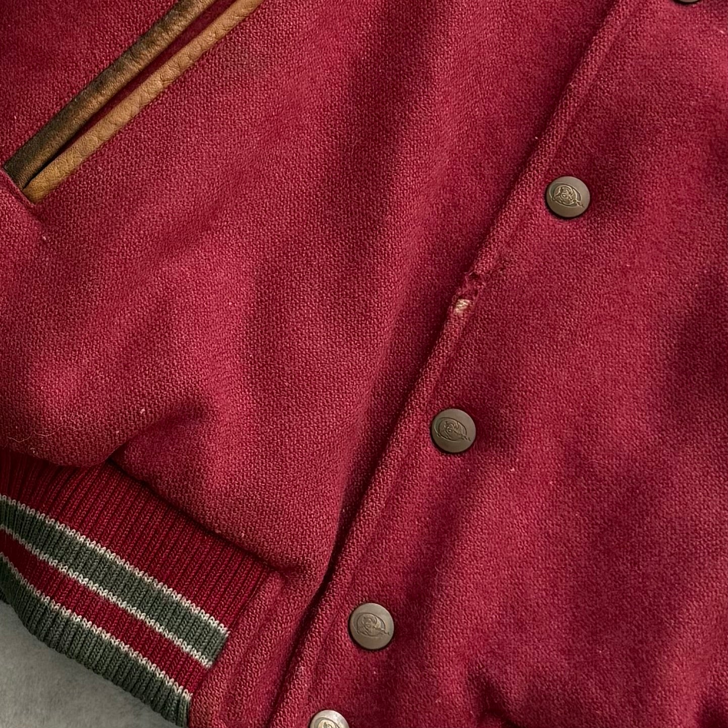 90’s O’Neill Leather Bomber Jacket (M)