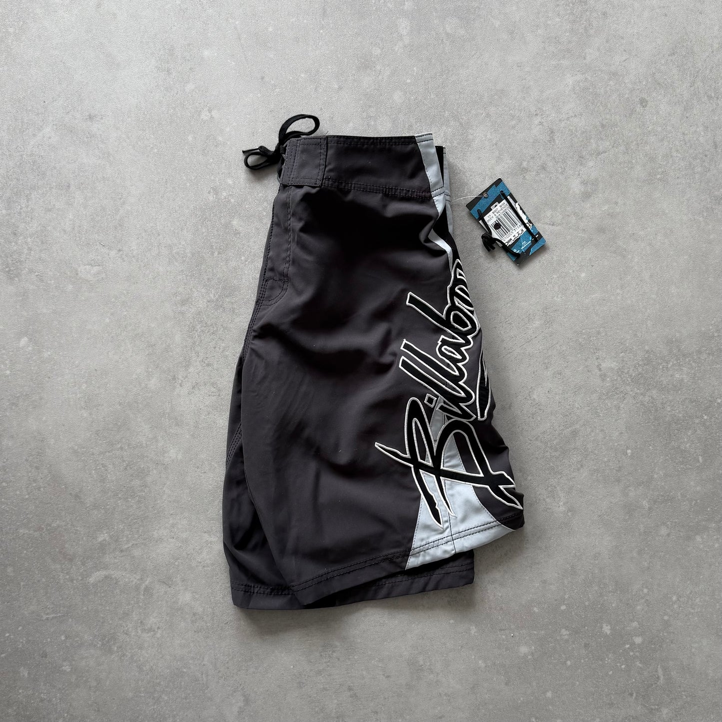 Vintage Billabong Mark Occhilupo Boardshorts (30)