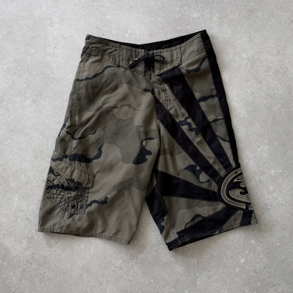 Vintage Billabong Andy Irons Rising Sun Boardshorts (30)