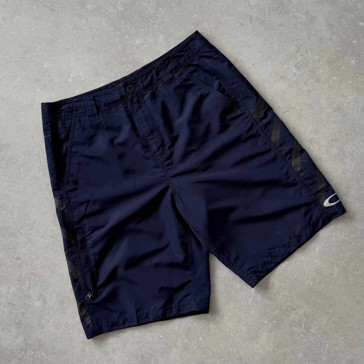 00’s Oakley Cargo Shorts (36)