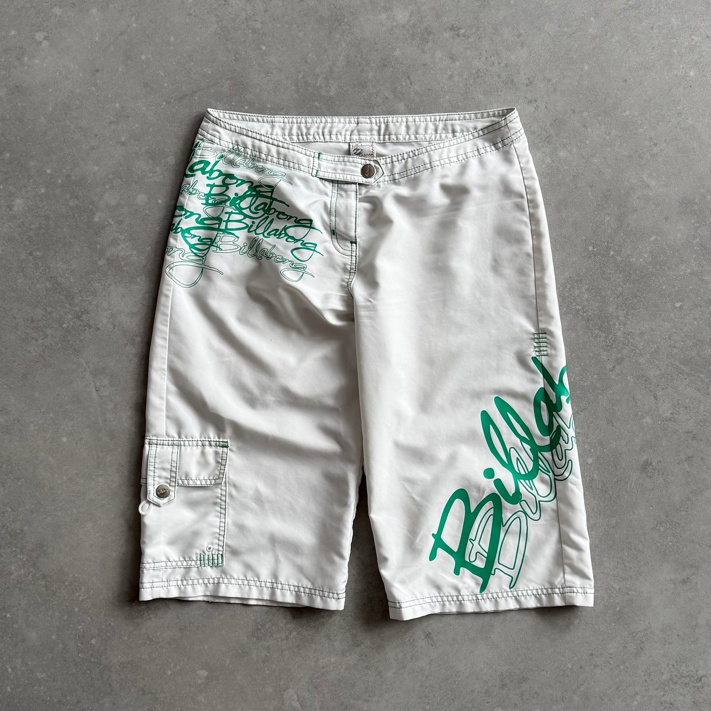 Vintage Billabong 3/4 length Boardshorts (Wmns 32)