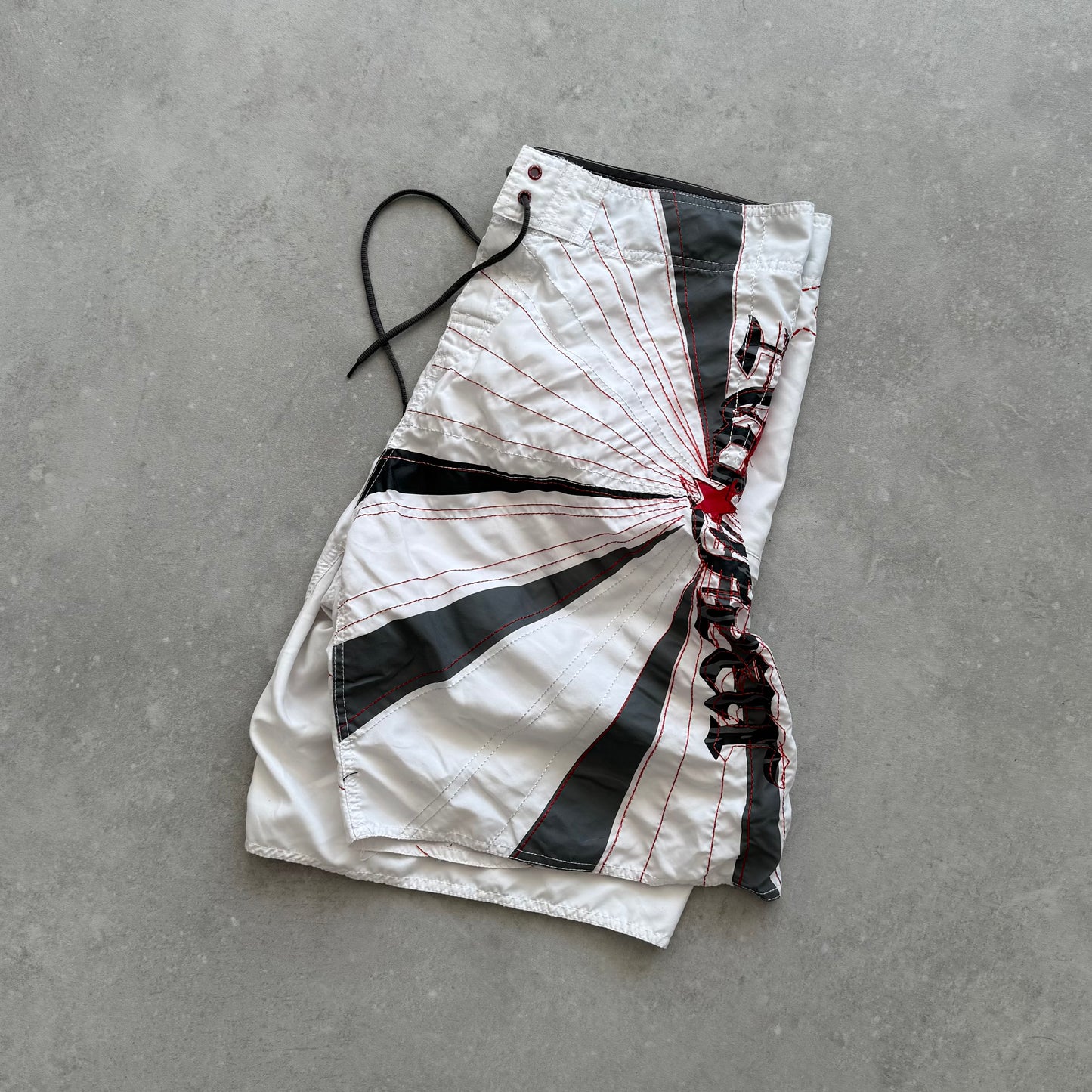 Vintage No Fear Boardshorts (38)