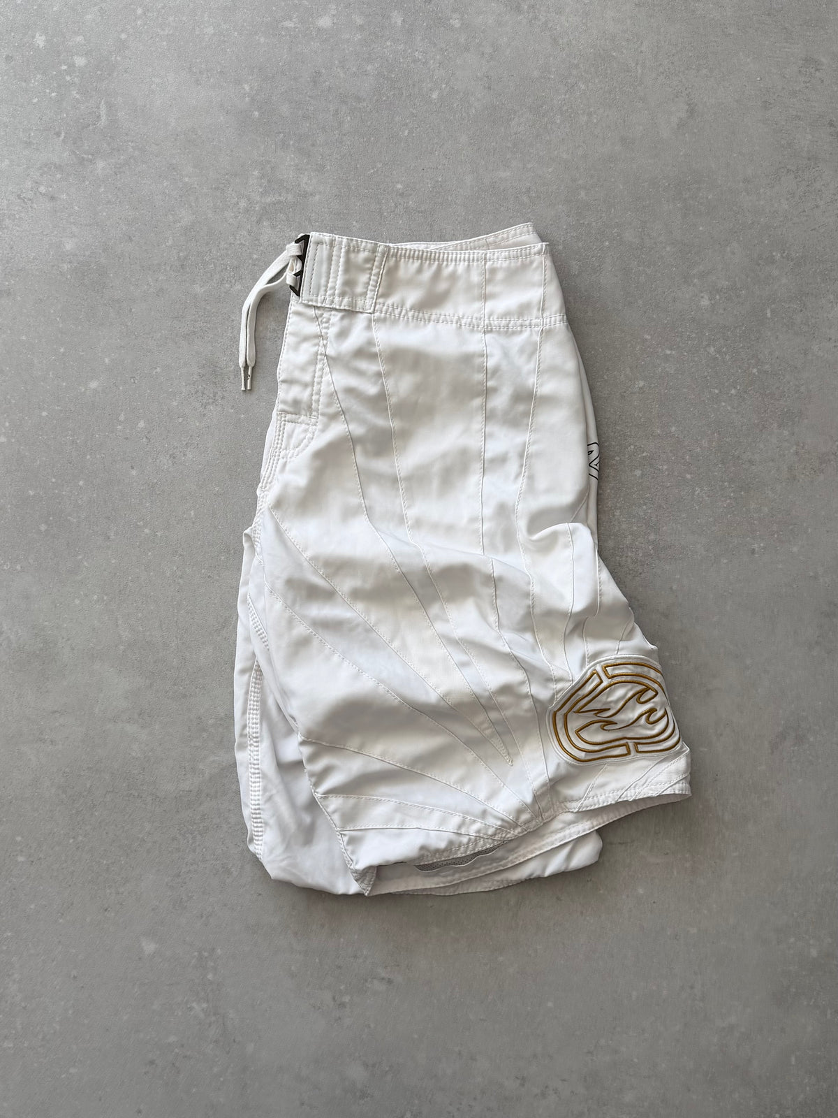 Vintage Billabong Andy Irons Platinum Boardshorts (34)