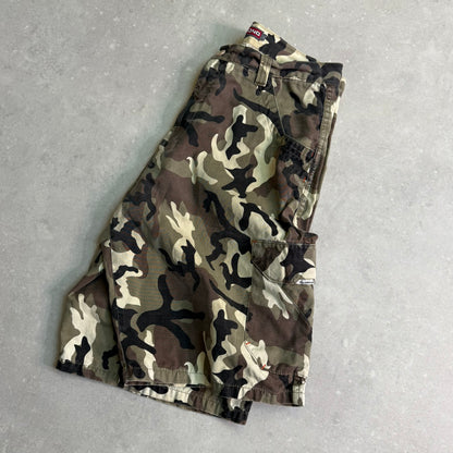 00's Billabong Camo shorts (34)