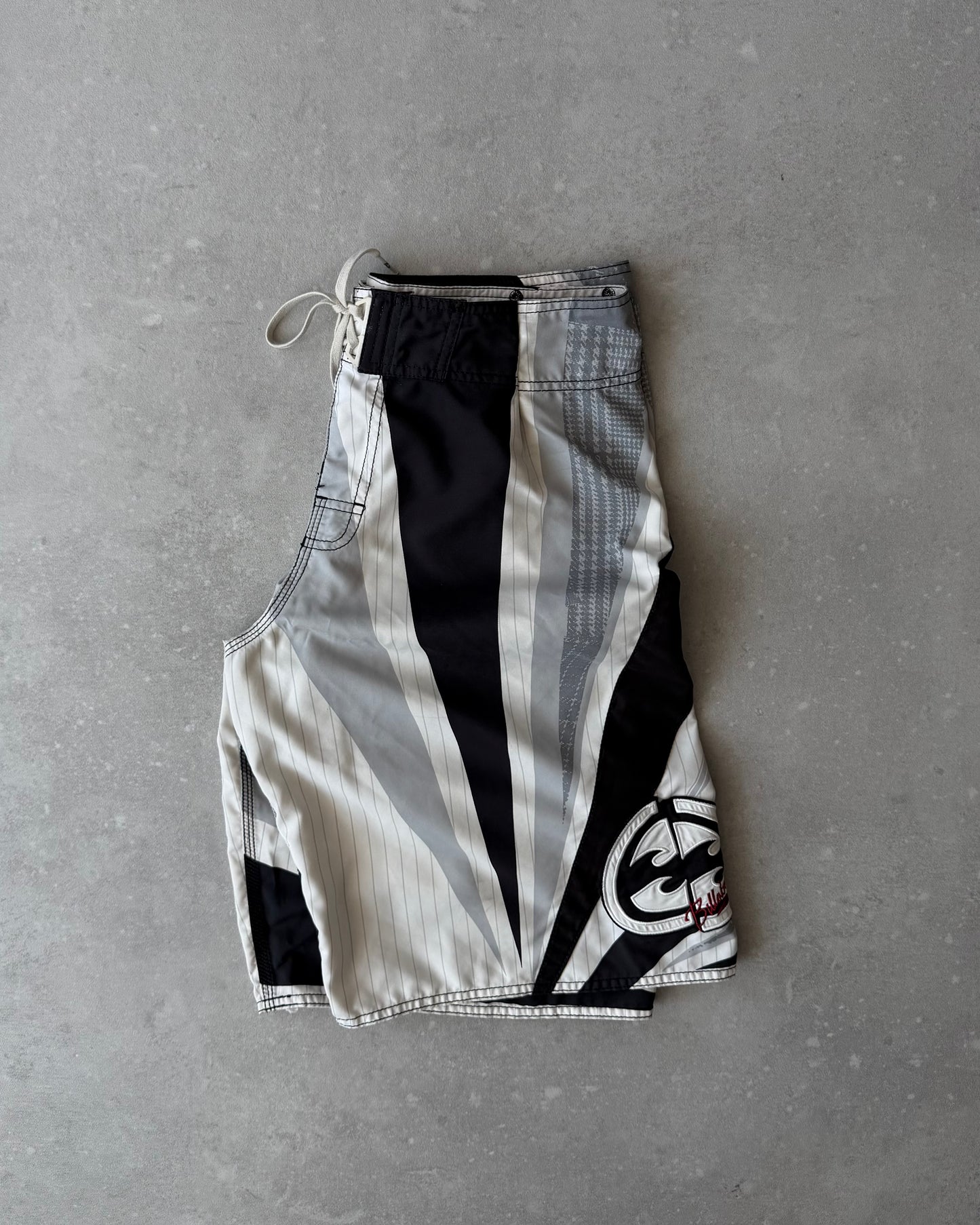 Vintage Billabong Andy Irons Samurai Boardshorts (32)