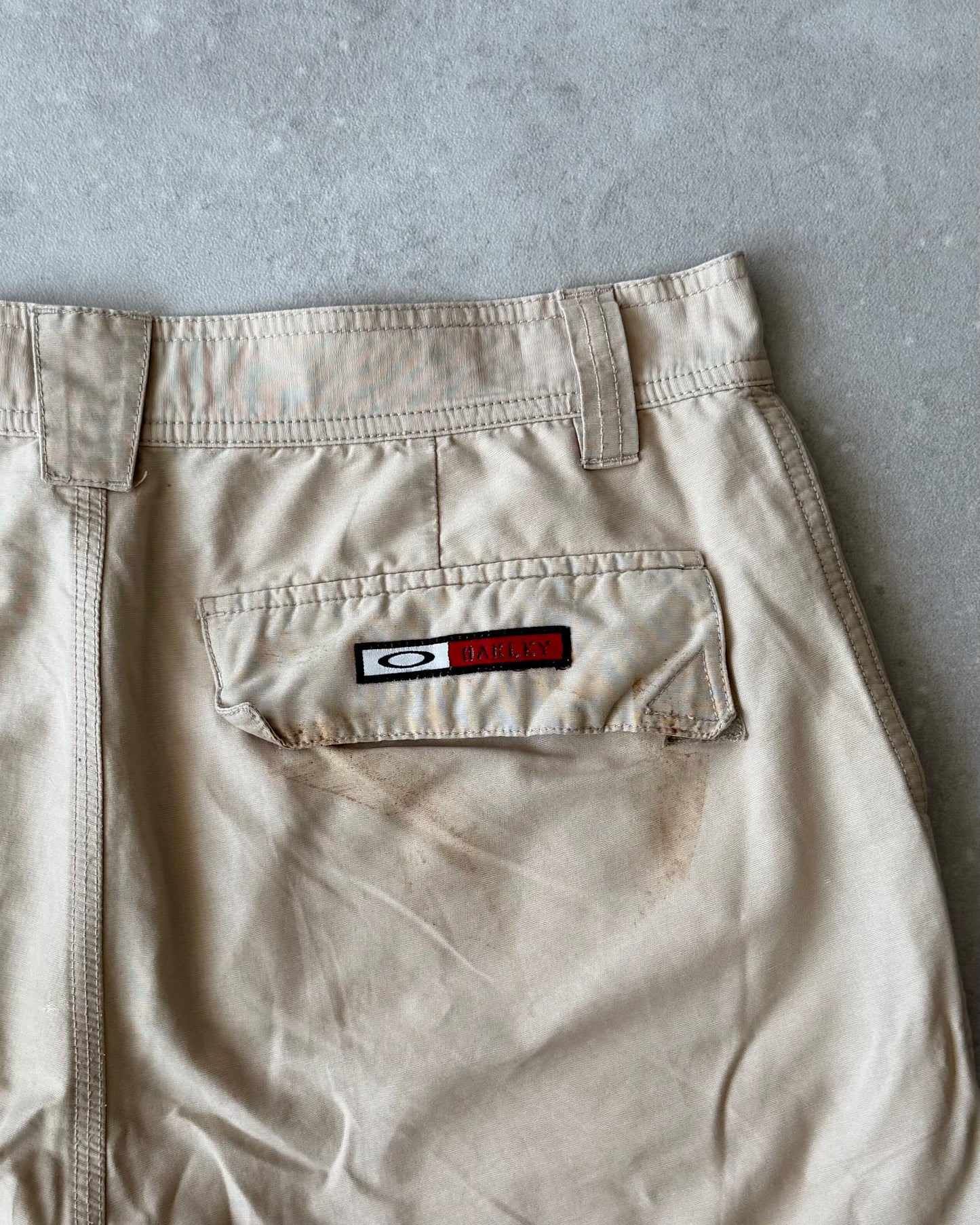 Vintage Oakley Cargo Shorts (34)