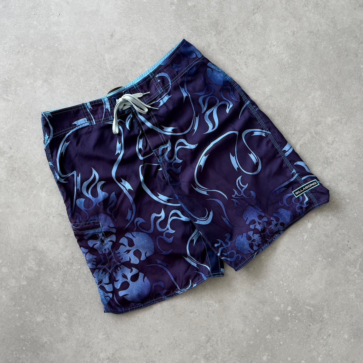 00's Billabong Skull Boardshorts (32)