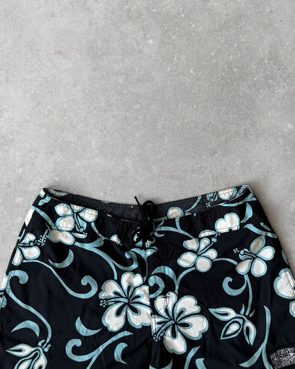 Vintage Quiksilver Women’s Boardshorts (28)