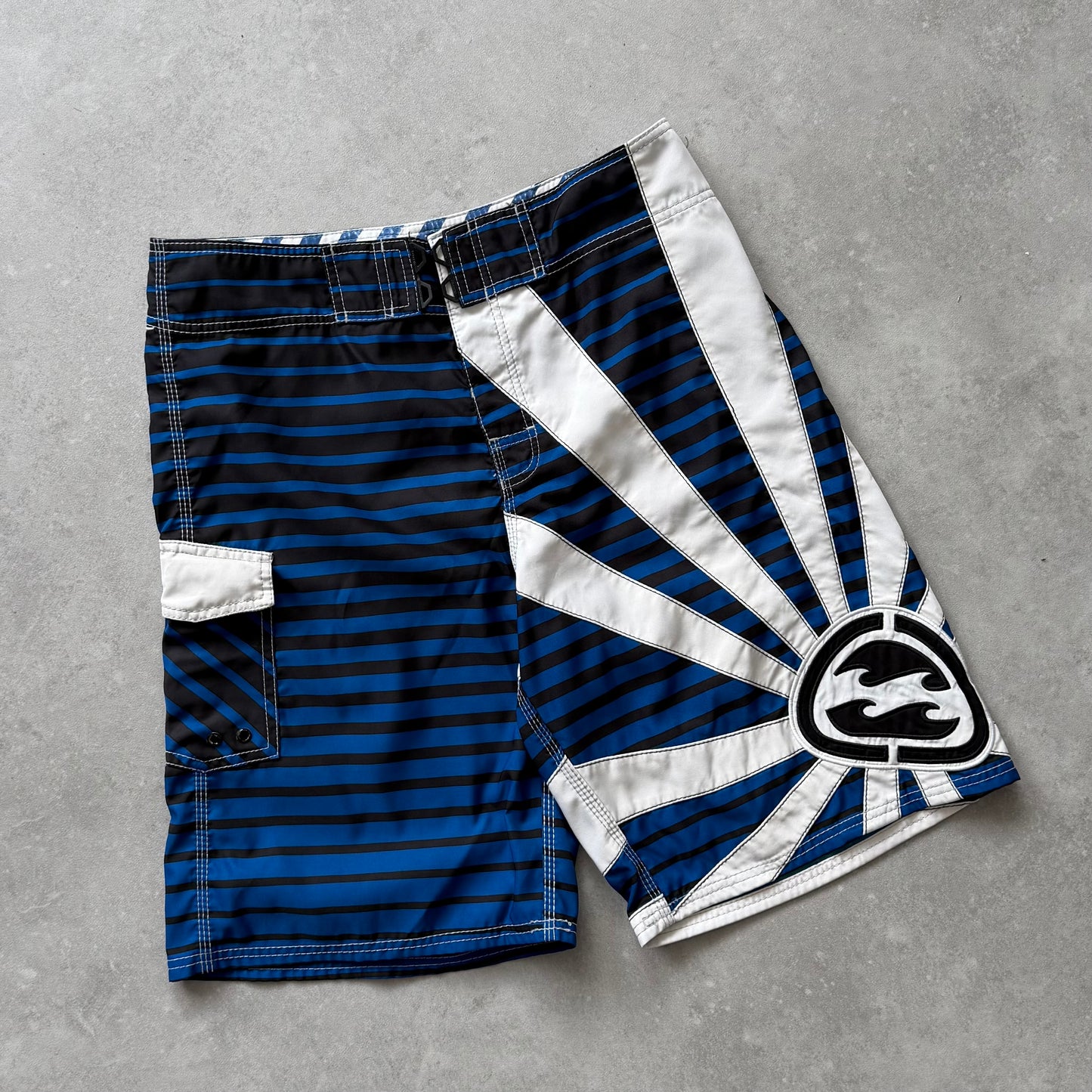 Vintage Billabong Andy Irons Rising Sun Boardshorts (34)