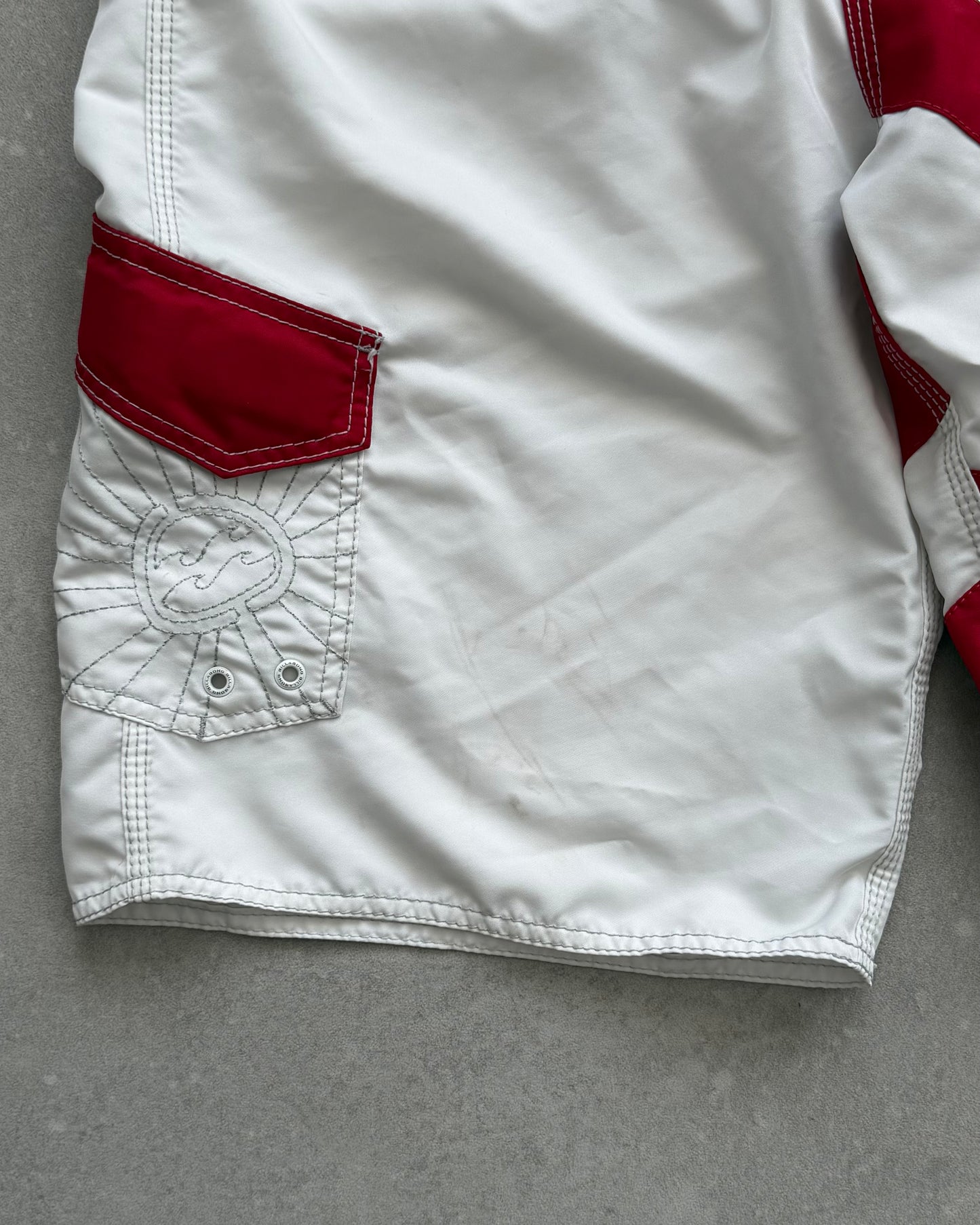 Vintage Billabong Andy Irons Rising Sun Boardshorts (32)