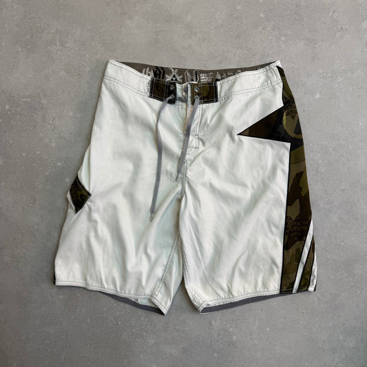 00's Quiksilver Kelly Slater signature boardshorts (34)