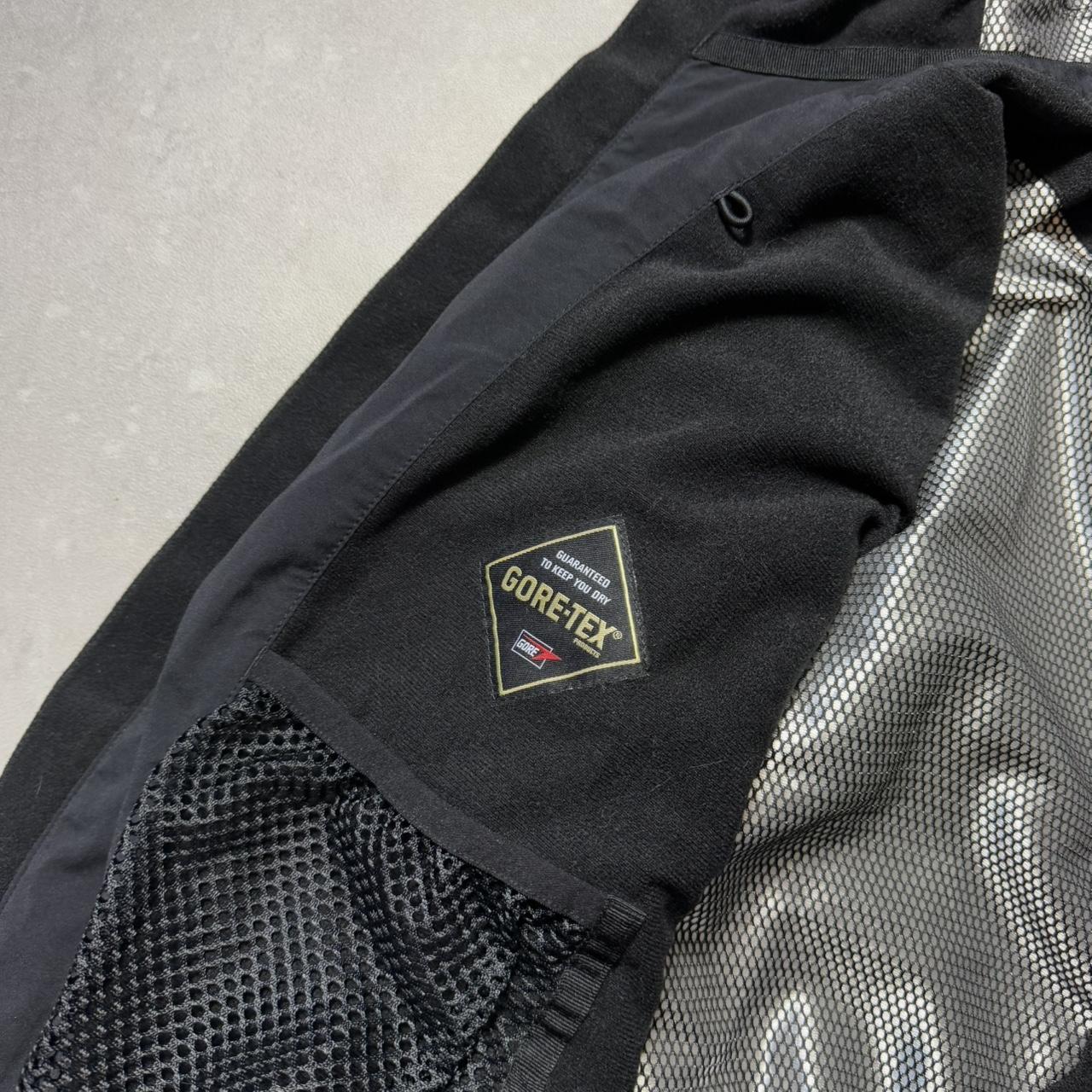 2000’s O’Neill Goretex Jacket