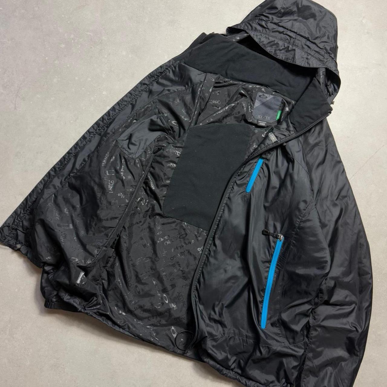 2000’s Oakley Jacket / Windbreaker